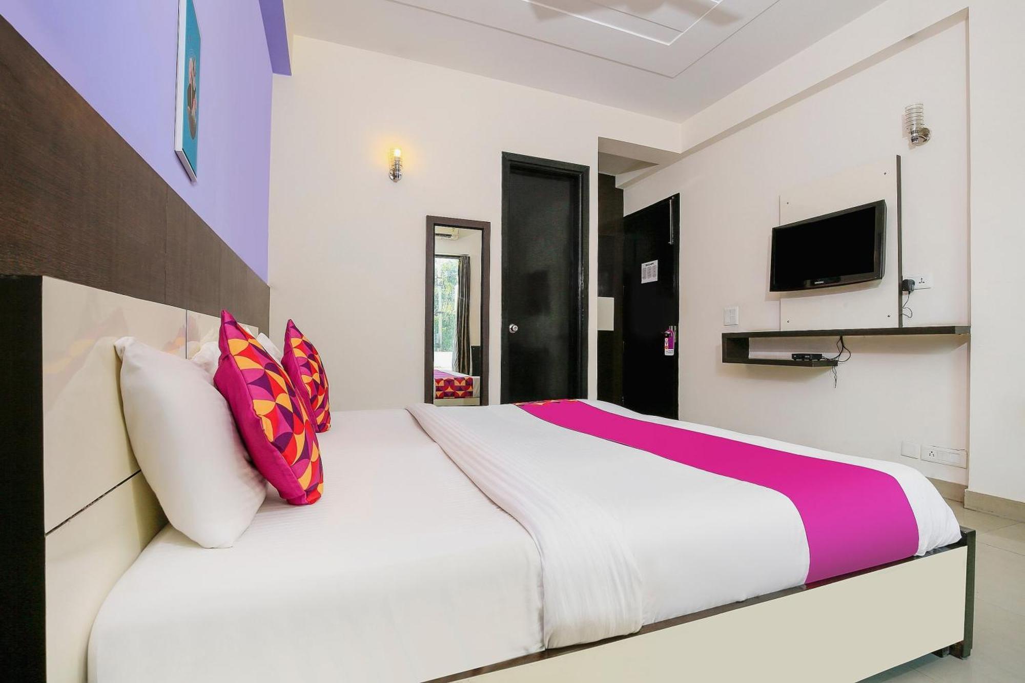 Hotel O Golf Stays Near Aravali Biodiversity Park Gurgaon Dış mekan fotoğraf