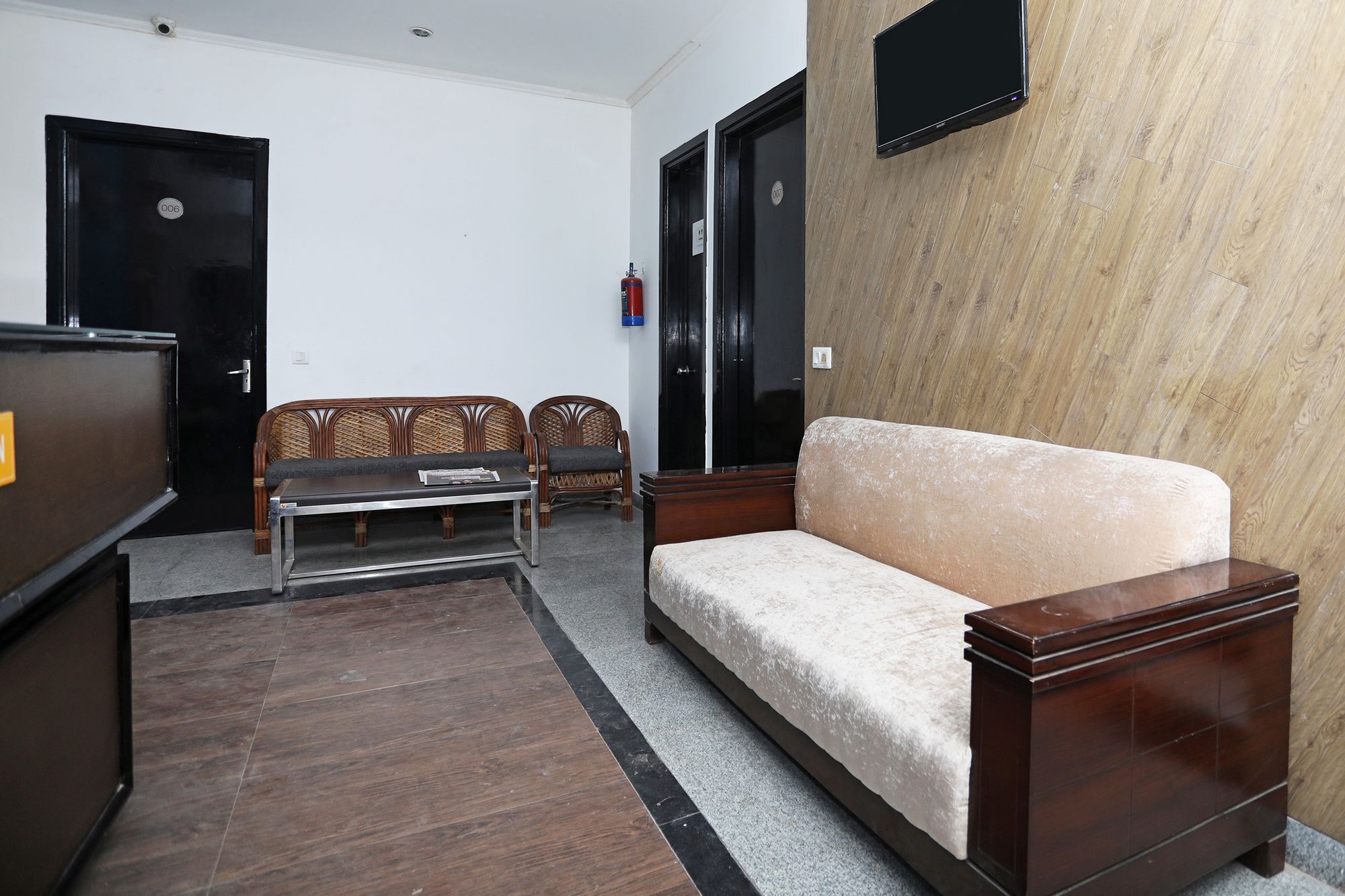 Hotel O Golf Stays Near Aravali Biodiversity Park Gurgaon Dış mekan fotoğraf